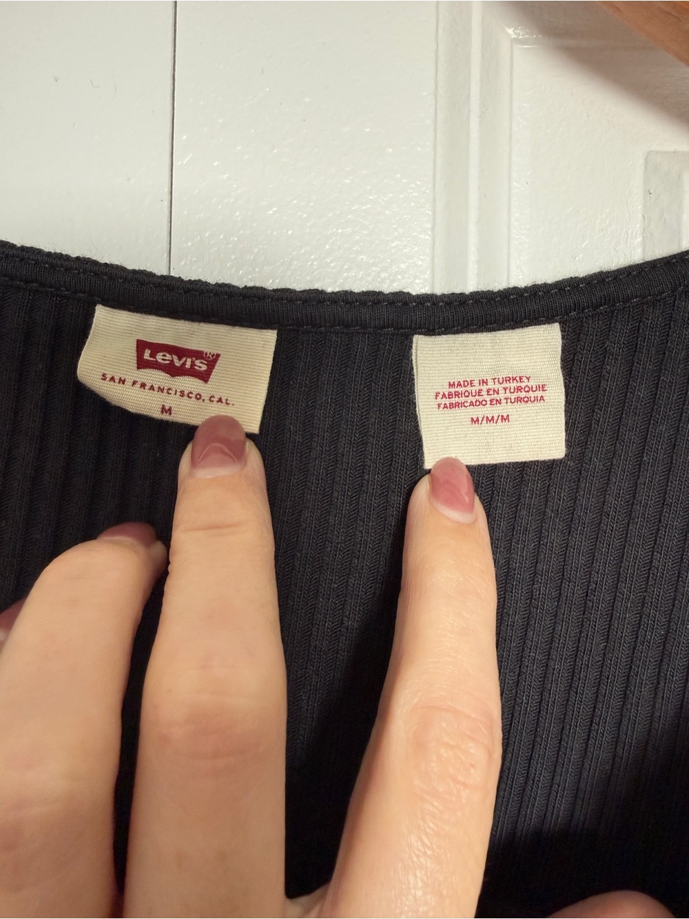 Levi's Black Ribbed Button-Front Crop Tee - Picture 3 of 3